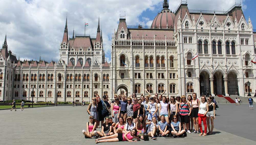 V4 STEM CAMP – 4 państwa, 40 dziewczyn, 5 dni inspiracji